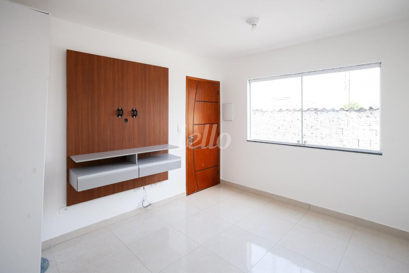 SALA de Apartamento à venda, Padrão com 42 m², 2 quartos e em Vila Invernada - São Paulo