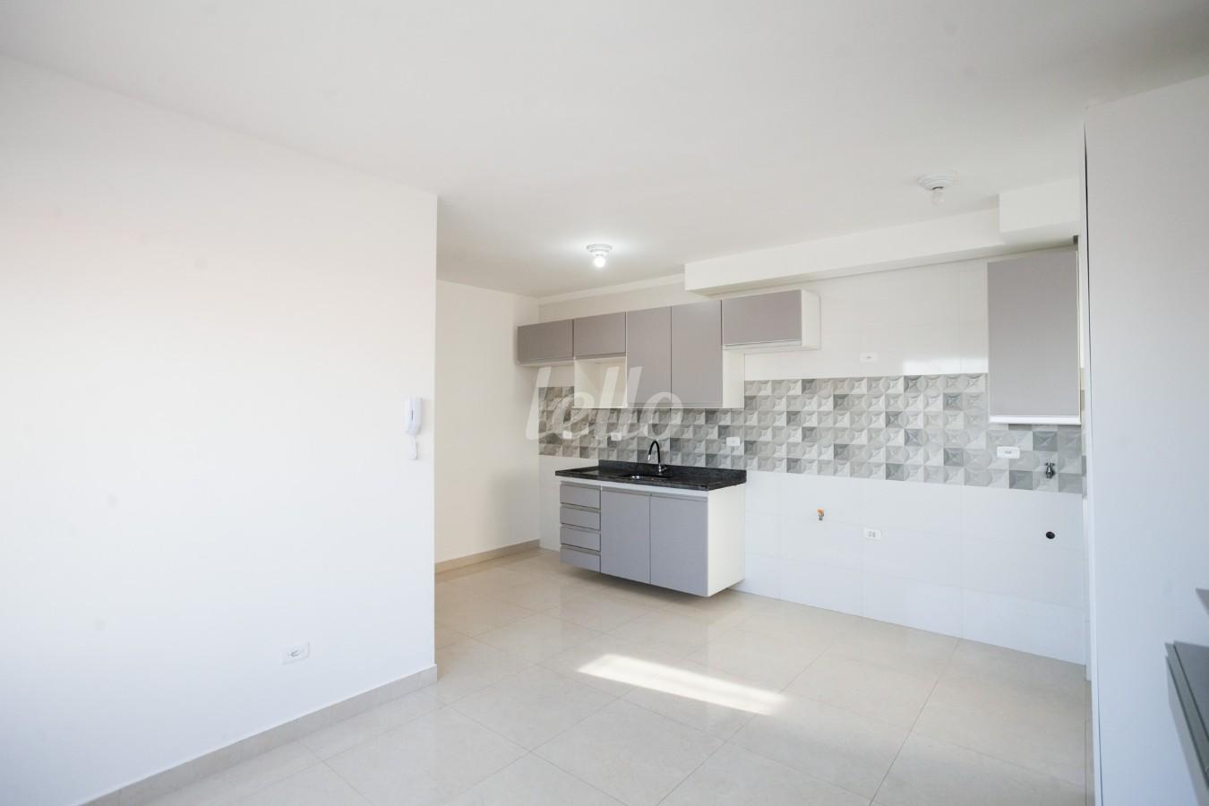 SALA de Apartamento à venda, Padrão com 42 m², 2 quartos e em Vila Invernada - São Paulo