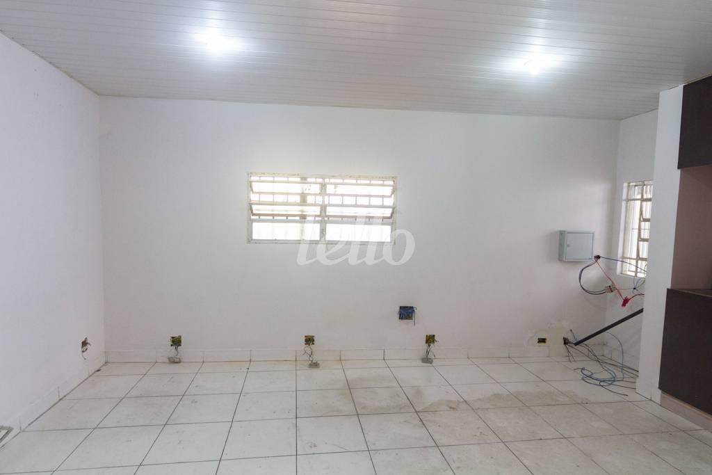 SALA 3 de Galpão/Armazém para alugar, Padrão com 700 m², e em Imirim - São Paulo