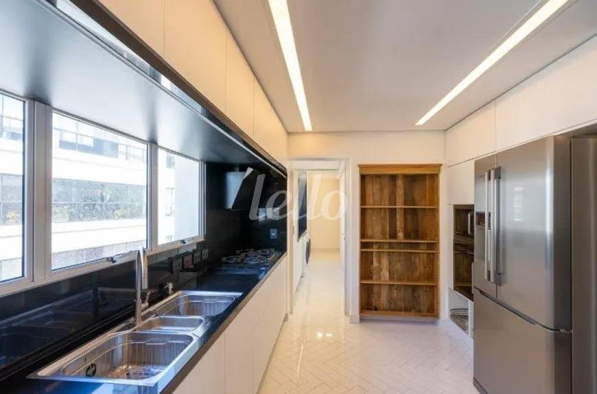 COZINHA de Apartamento para alugar, Padrão com 397 m², 2 quartos e 5 vagas em Vila Cruzeiro - São Paulo