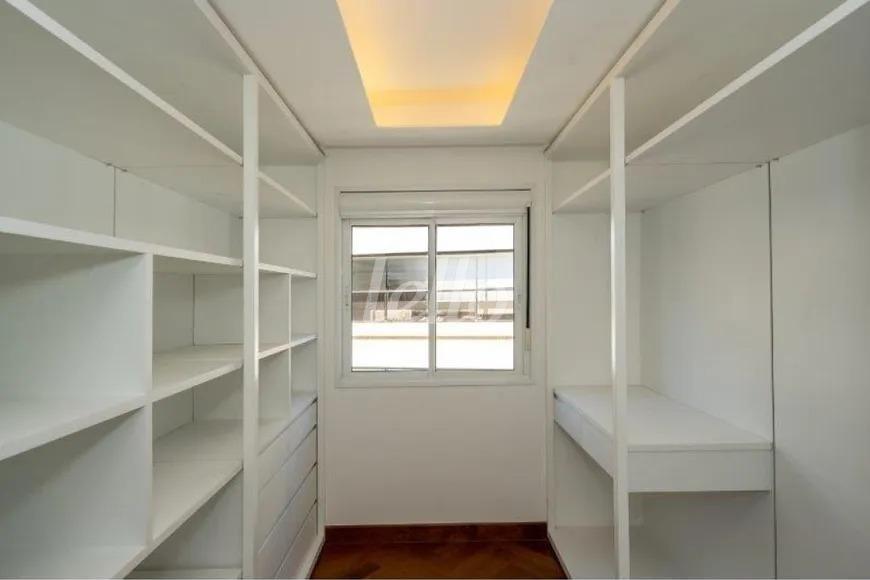 CLOSET de Apartamento para alugar, Padrão com 397 m², 2 quartos e 5 vagas em Vila Cruzeiro - São Paulo