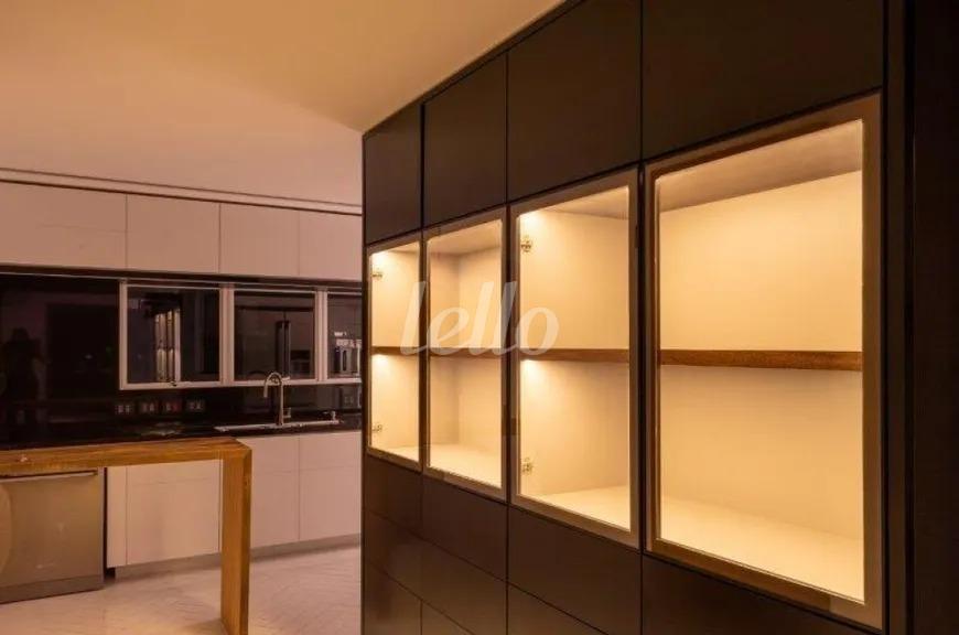 COZINHA de Apartamento para alugar, Padrão com 397 m², 2 quartos e 5 vagas em Vila Cruzeiro - São Paulo