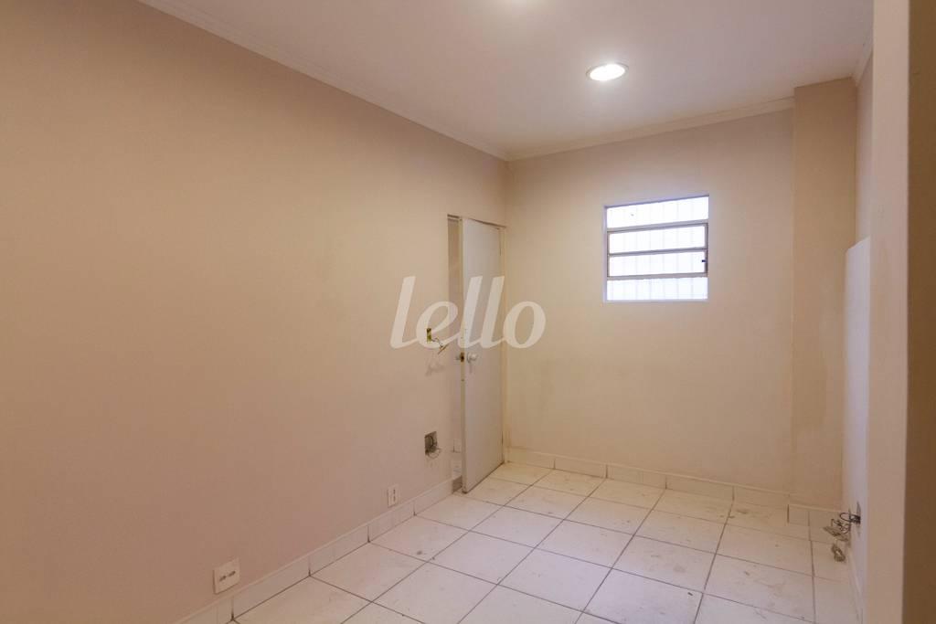 SALA 1 de Galpão/Armazém para alugar, Padrão com 700 m², e em Imirim - São Paulo