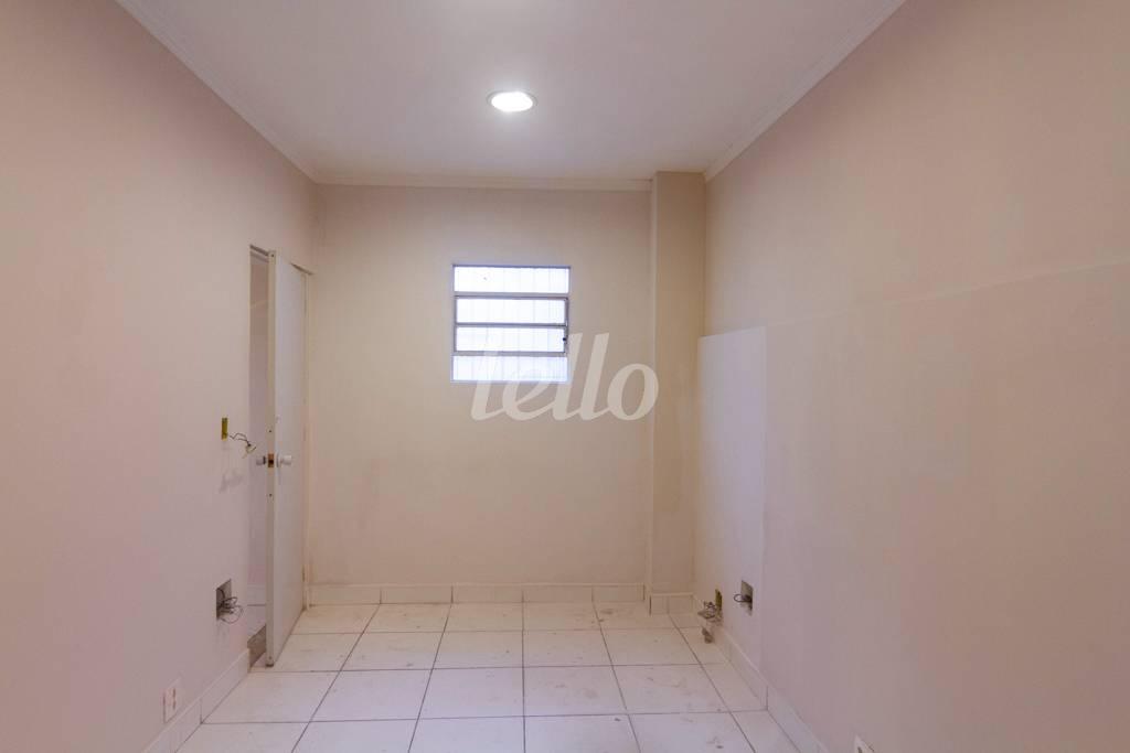 SALA 1 de Galpão/Armazém para alugar, Padrão com 700 m², e em Imirim - São Paulo