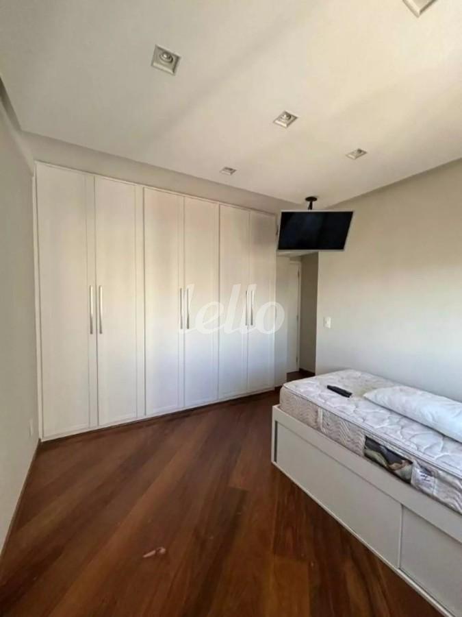 SUITE 1 de Apartamento para alugar, Padrão com 214 m², 4 quartos e 3 vagas em Jardim da Saúde - São Paulo