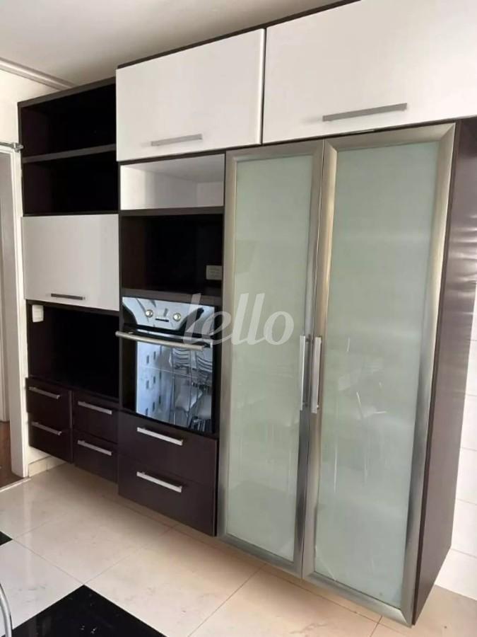 COZINHA de Apartamento para alugar, Padrão com 214 m², 4 quartos e 3 vagas em Jardim da Saúde - São Paulo