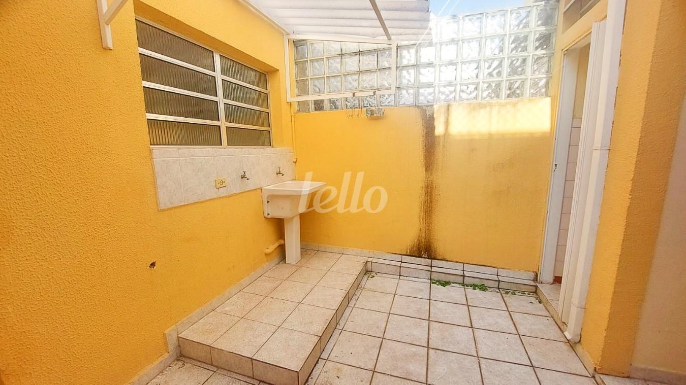 QUINTAL de Casa à venda, sobrado com 70 m², 2 quartos e 1 vaga em Campo Belo - São Paulo