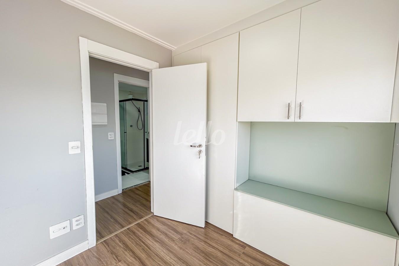 DORMITÓRIO de Apartamento para alugar, Padrão com 38 m², 2 quartos e em Quarta Parada - São Paulo