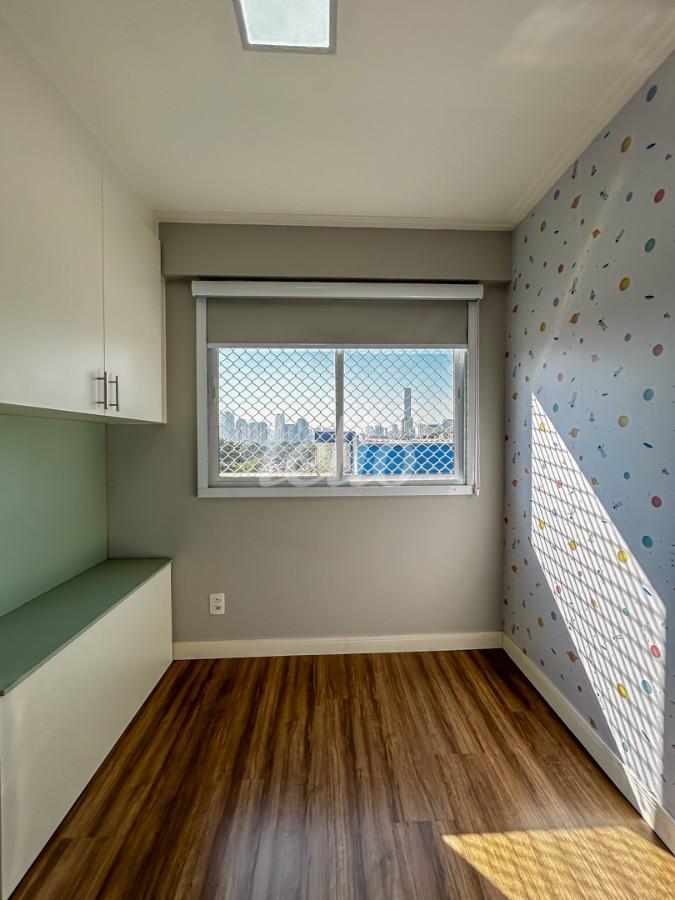 DORMITÓRIO de Apartamento para alugar, Padrão com 38 m², 2 quartos e em Quarta Parada - São Paulo