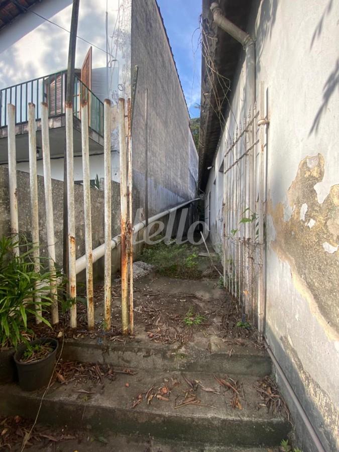 ENTRADA de Casa à venda, sobrado com 200 m², 2 quartos e 1 vaga em Jardim Petrópolis - São Paulo