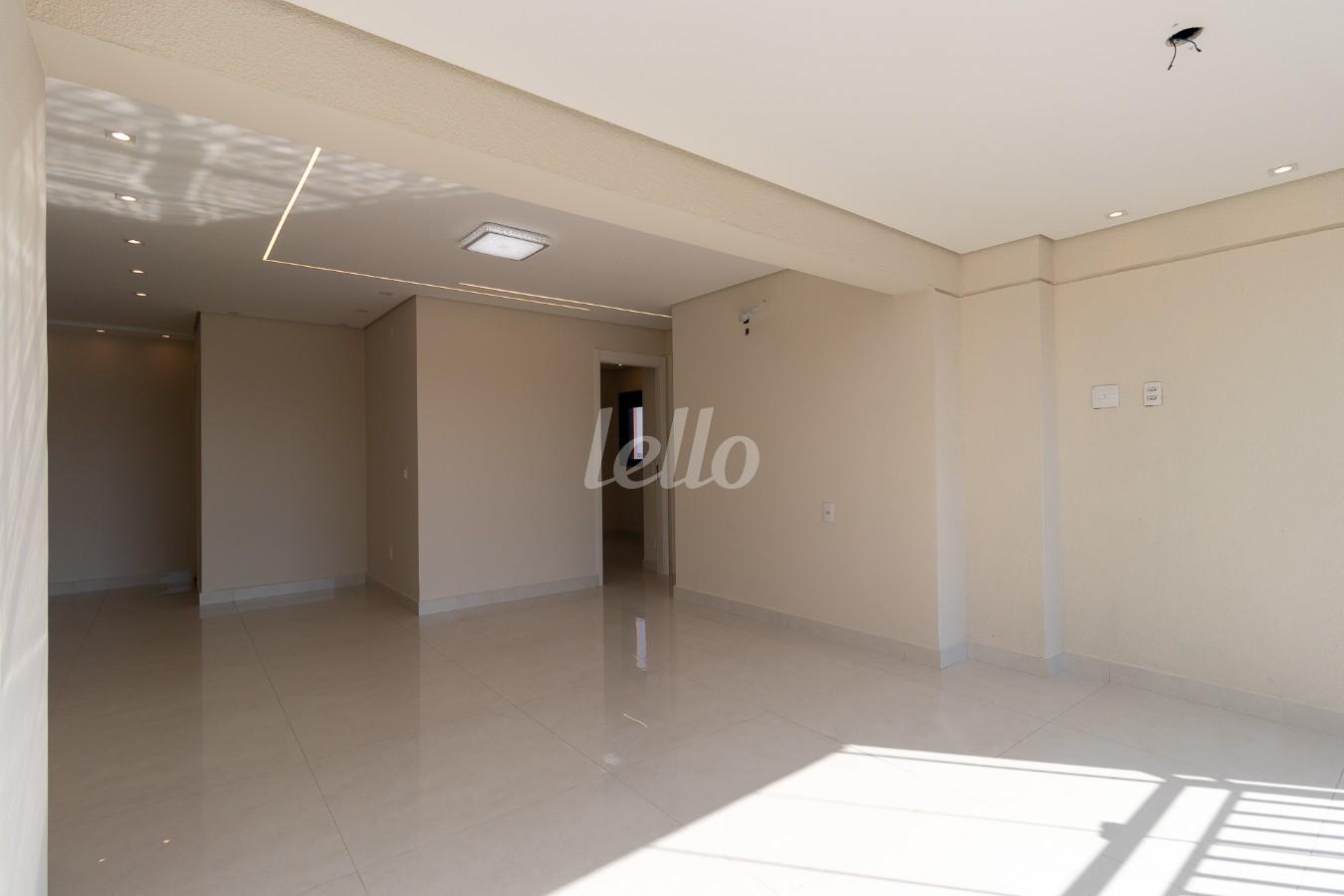 SALA de Apartamento à venda, Padrão com 78 m², 2 quartos e 1 vaga em Jardim Independência - São Paulo