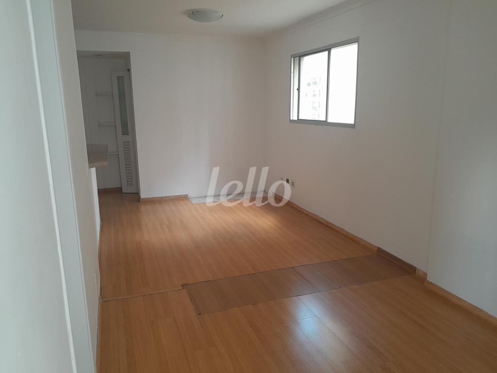 SALA de Apartamento à venda, Padrão com 35 m², 1 quarto e em Jardim Paulista - São Paulo