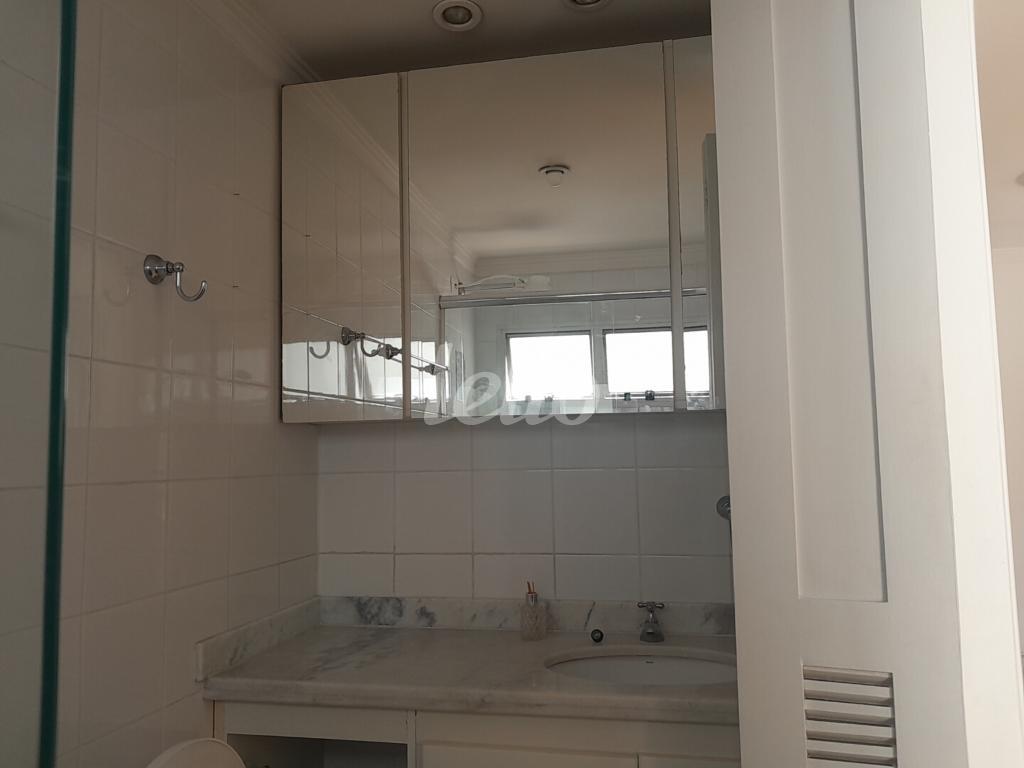 BANHEIRO de Apartamento à venda, Padrão com 35 m², 1 quarto e em Jardim Paulista - São Paulo