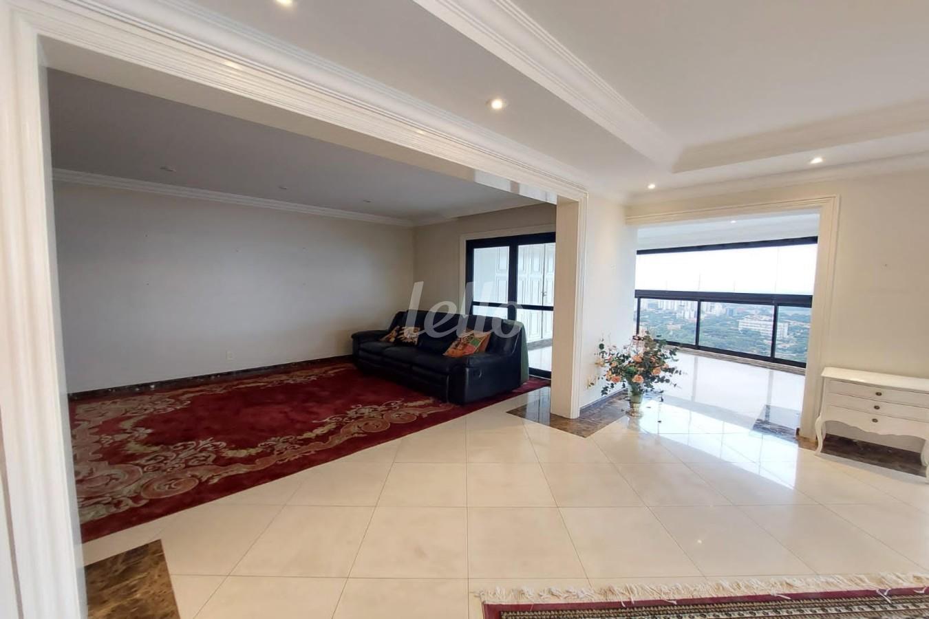 SALA 2 AMBIENTE de Apartamento para alugar, Padrão com 480 m², e 5 vagas em Alto da Lapa - São Paulo