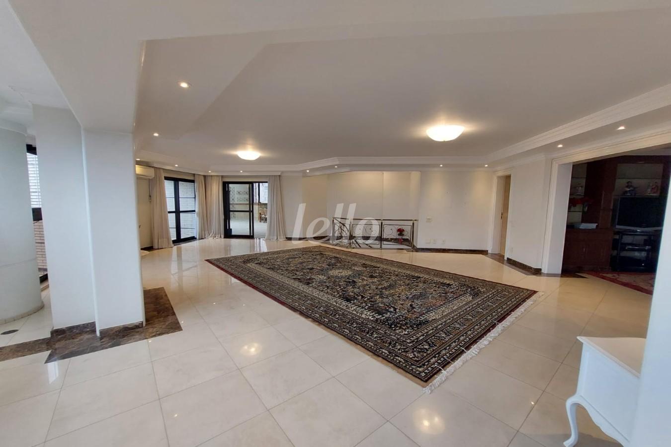 SALA 2 AMBIENTE de Apartamento para alugar, Padrão com 480 m², e 5 vagas em Alto da Lapa - São Paulo