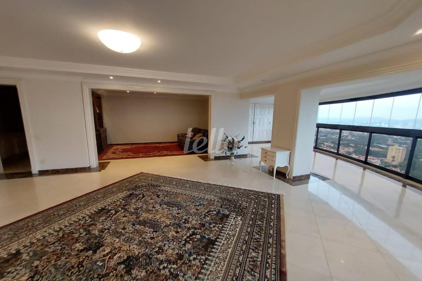 SALA DE TV de Apartamento para alugar, Padrão com 480 m², e 5 vagas em Alto da Lapa - São Paulo