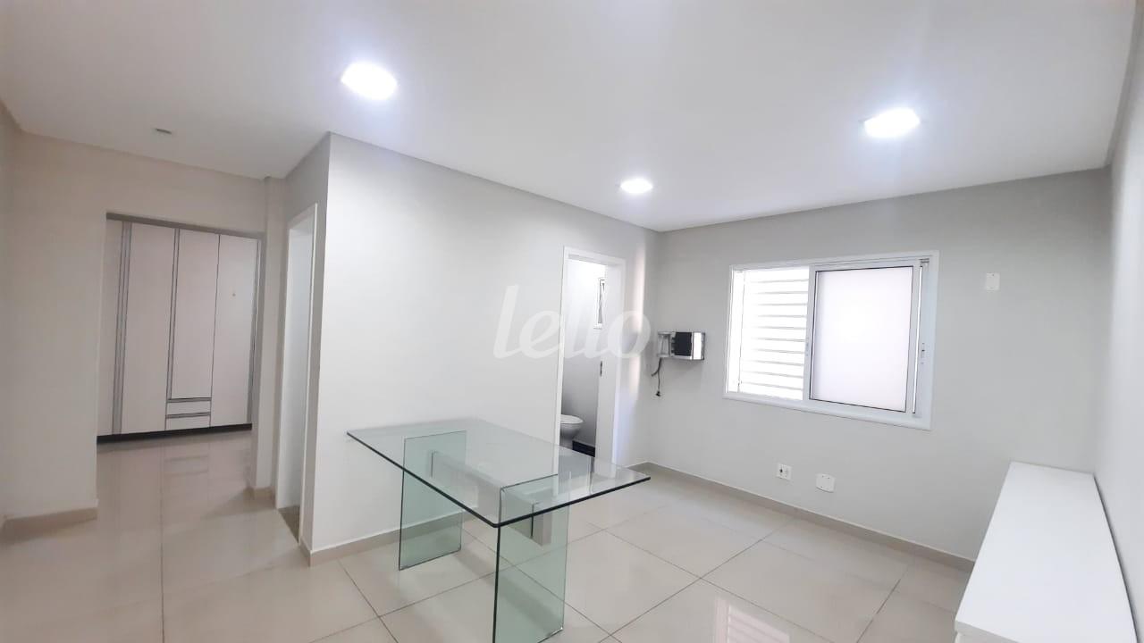 SALA 1 de Sala / Conjunto para alugar, Padrão com 72 m², e em Jardim São Paulo - São Paulo