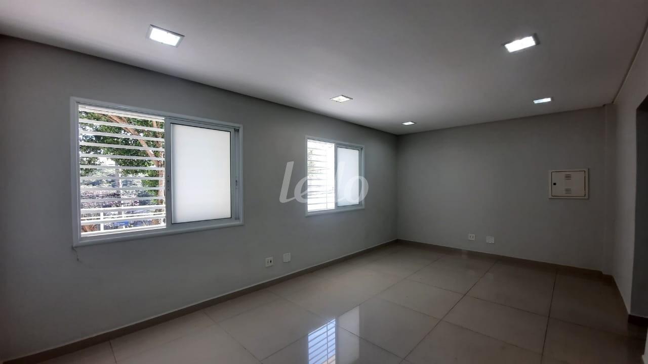 SALA 2 de Sala / Conjunto para alugar, Padrão com 72 m², e em Jardim São Paulo - São Paulo