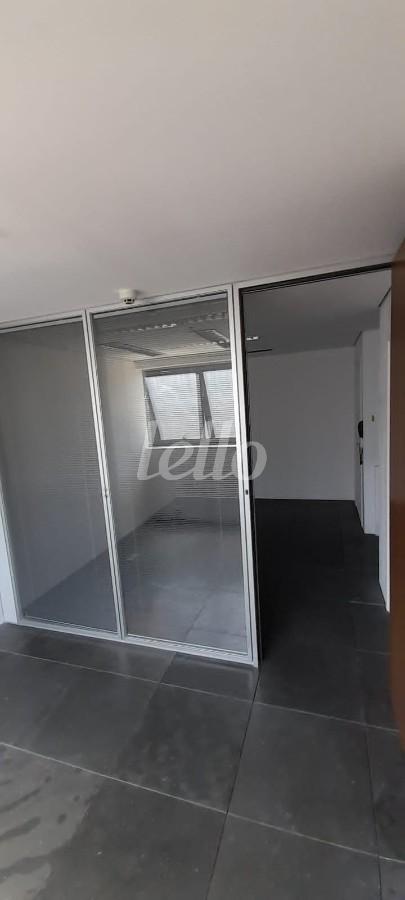 SALA de Sala / Conjunto à venda, Padrão com 30 m², e 1 vaga em Planalto Paulista - São Paulo