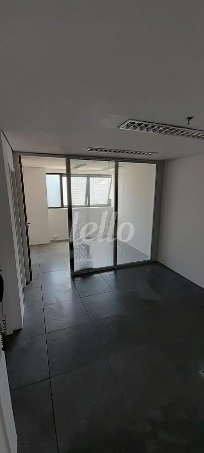 SALA de Sala / Conjunto à venda, Padrão com 30 m², e 1 vaga em Planalto Paulista - São Paulo