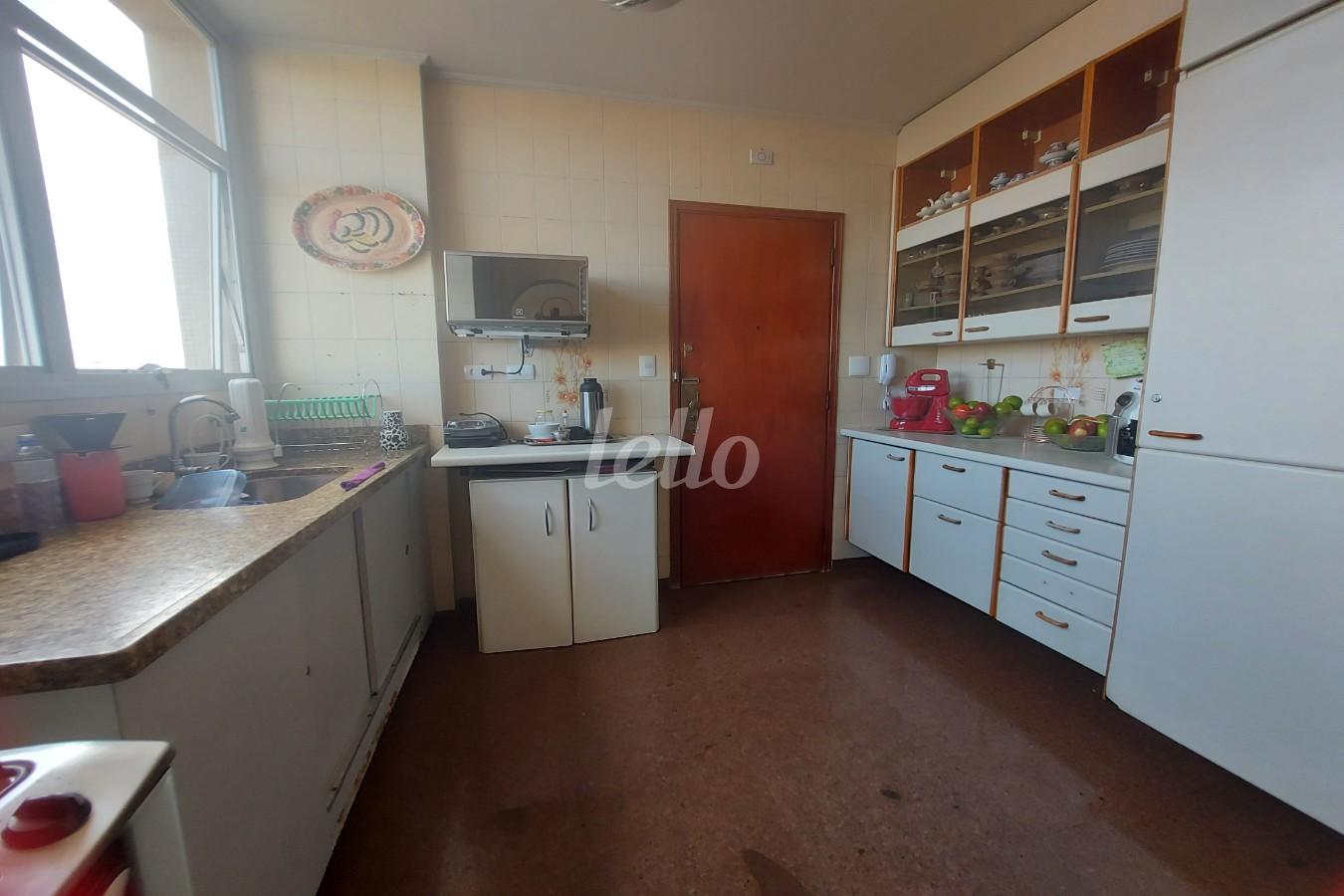 COZINHA de Apartamento à venda, Padrão com 194 m², 3 quartos e 2 vagas em Água Fria - São Paulo