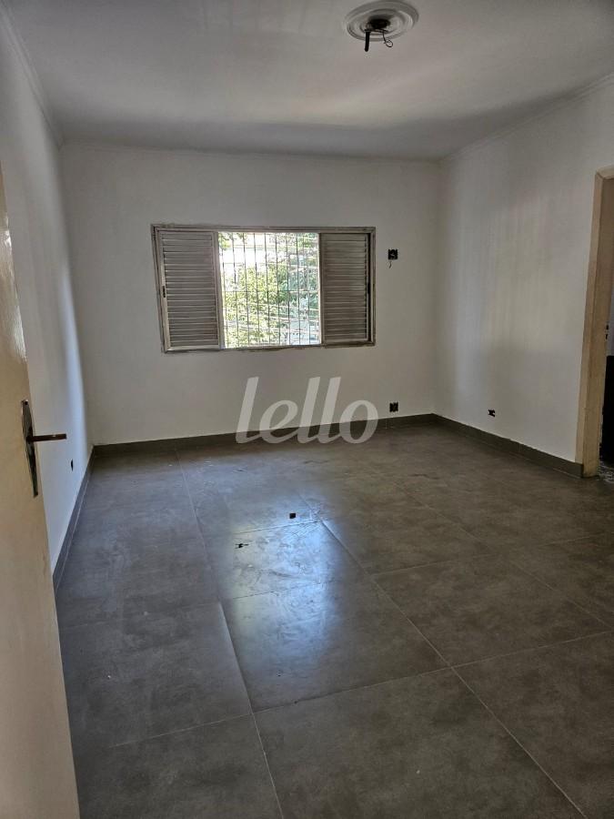 DORM de Casa à venda, sobrado com 170 m², 4 quartos e 2 vagas em Cambuci - São Paulo