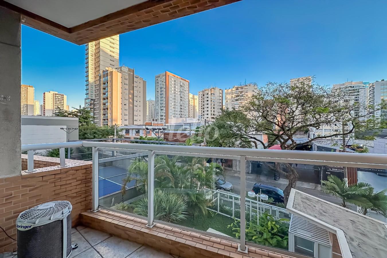 SACADA de Apartamento para alugar, Padrão com 58 m², 1 quarto e 1 vaga em Vila Olímpia - São Paulo