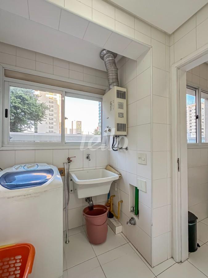 AREA DE SERVIÇO de Apartamento para alugar, Padrão com 58 m², 1 quarto e 1 vaga em Vila Olímpia - São Paulo