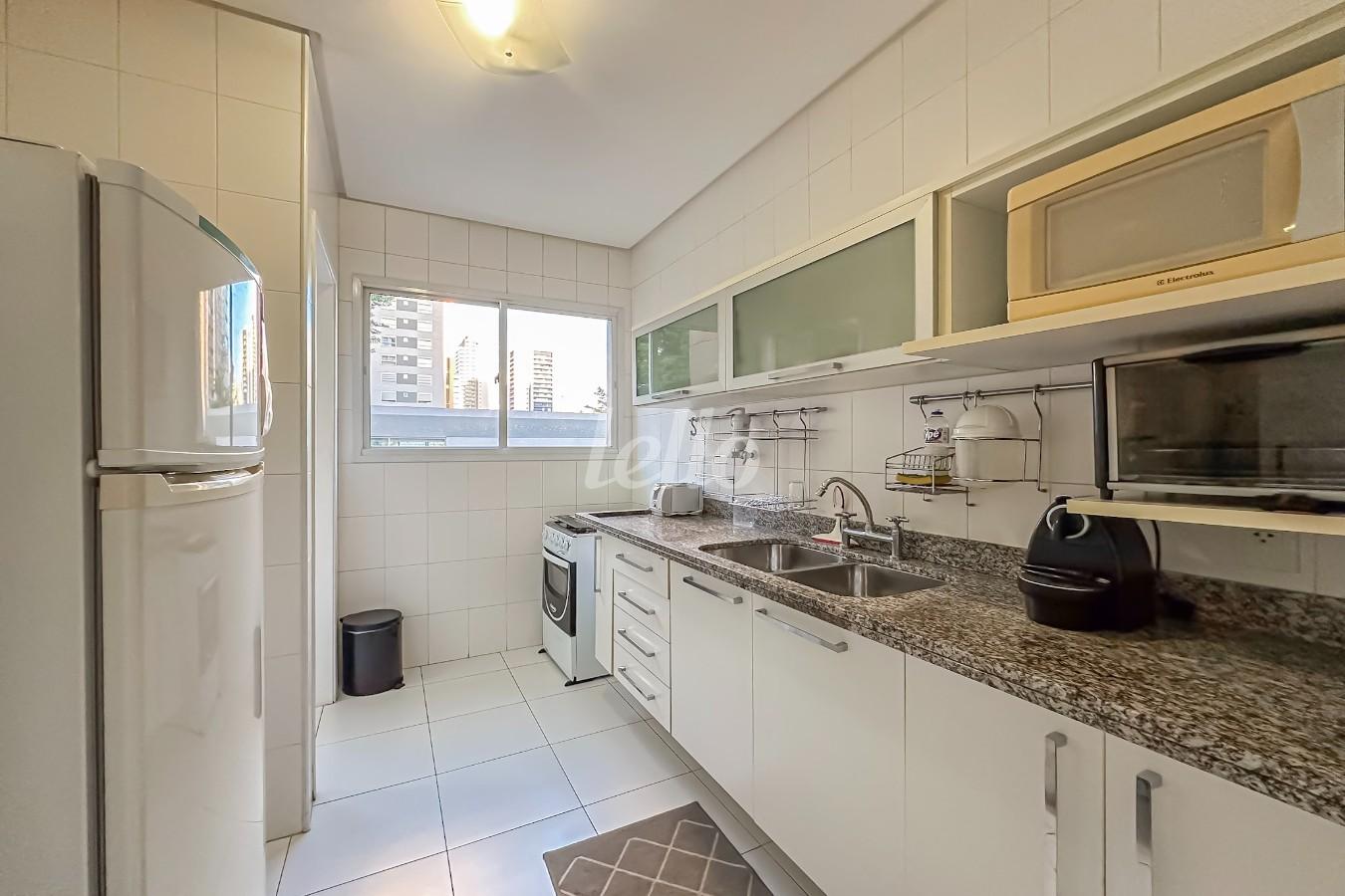 COZINHA de Apartamento para alugar, Padrão com 58 m², 1 quarto e 1 vaga em Vila Olímpia - São Paulo