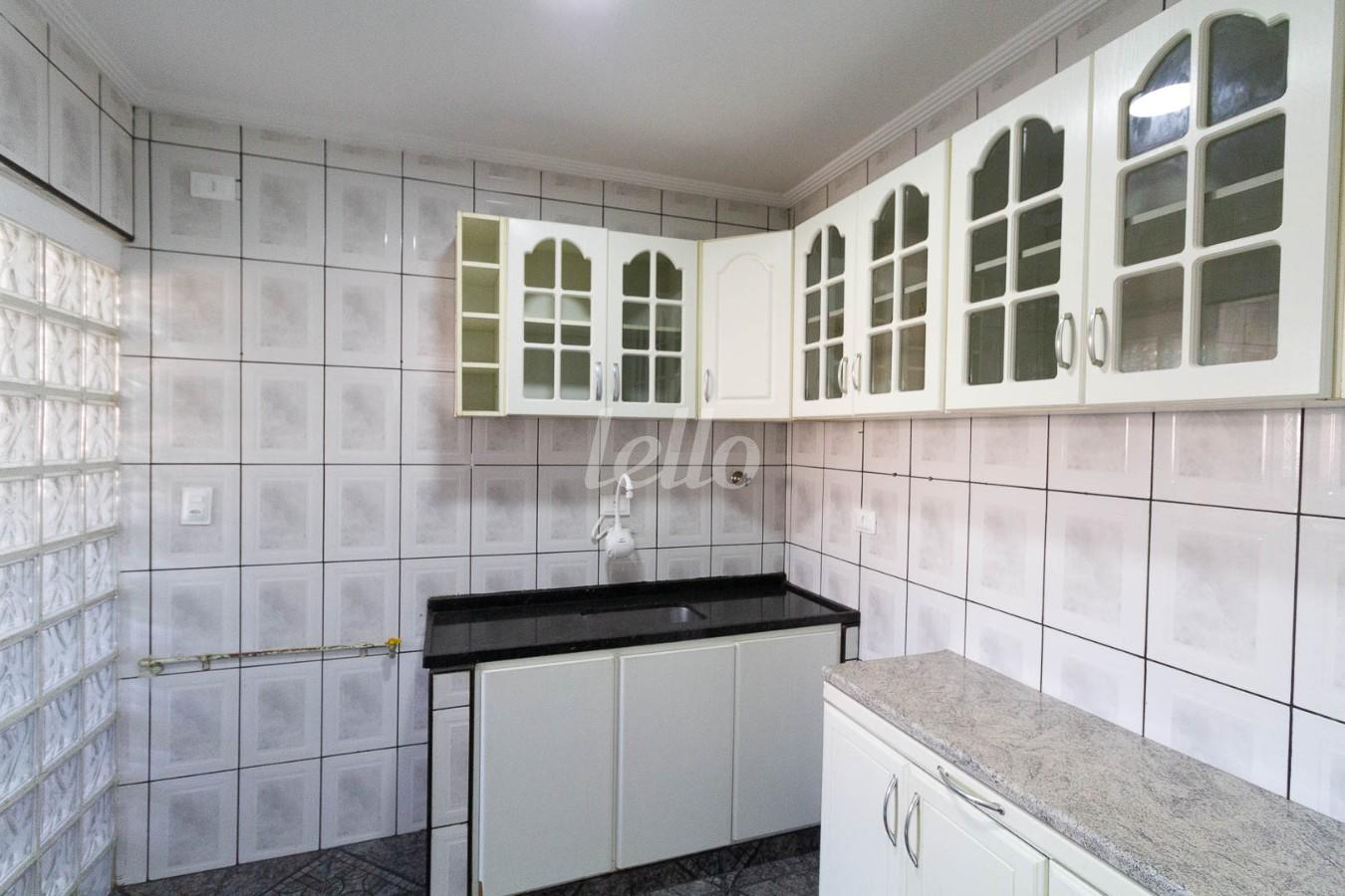 COZINHA de Apartamento para alugar, Padrão com 58 m², 2 quartos e 1 vaga em Vila Ivone - São Paulo