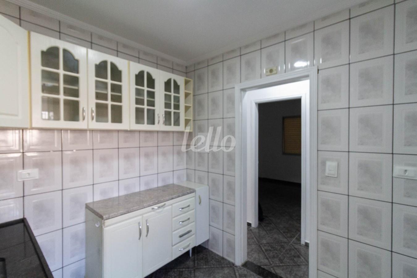 COZINHA de Apartamento para alugar, Padrão com 58 m², 2 quartos e 1 vaga em Vila Ivone - São Paulo