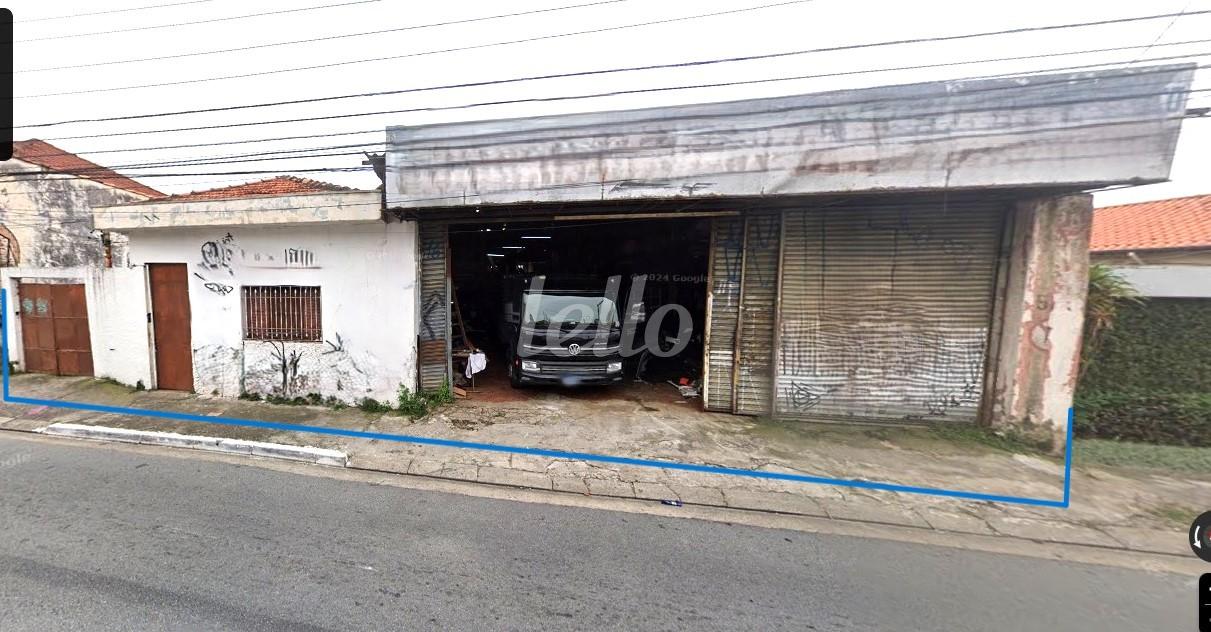 FRENTE TOTAL de Área / Terreno à venda, Padrão com 600 m², e em Vila Isolina Mazzei - São Paulo