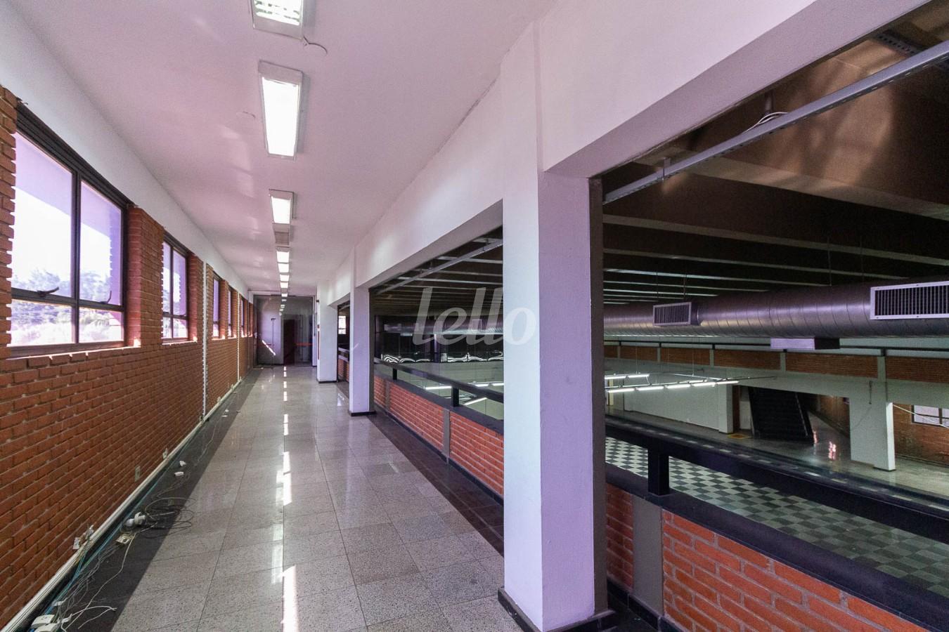 MEZANINO de Prédio Comercial para alugar, Monousuário com 4078 m², e 37 vagas em Instituto de Previdência - São Paulo