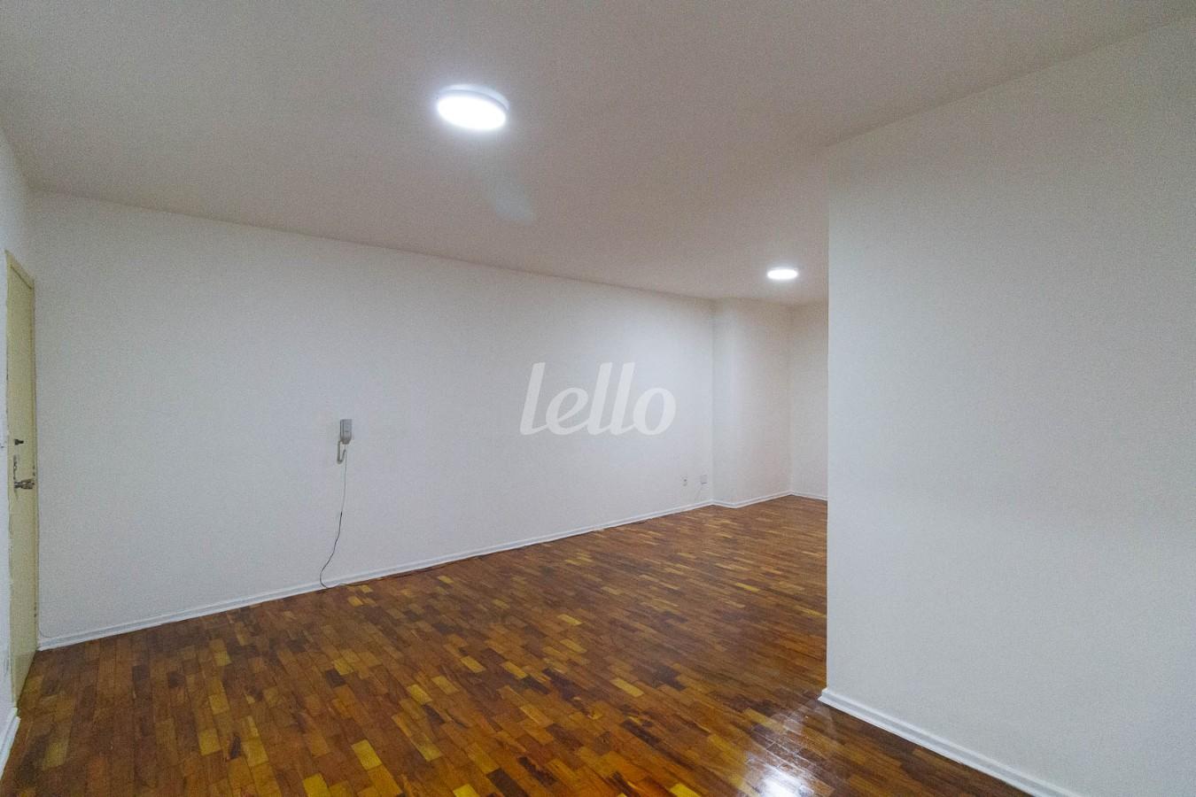 SALA de Apartamento para alugar, Padrão com 128 m², 3 quartos e em Bom Retiro - São Paulo