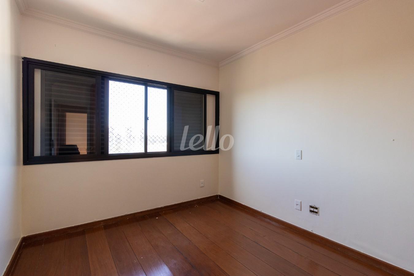 DORMITORIO 1 de Apartamento para alugar, cobertura - Padrão com 198 m², 4 quartos e 2 vagas em Vila Guarani - São Paulo