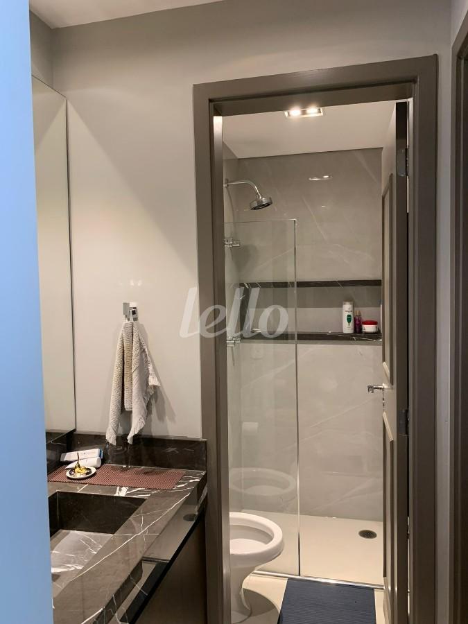 BANHEIRO de Apartamento à venda, Padrão com 37 m², 1 quarto e 1 vaga em Santo Amaro - São Paulo