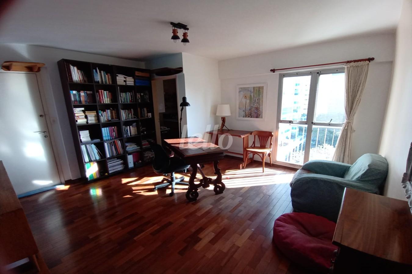 LIVING de Apartamento à venda, Padrão com 56 m², 2 quartos e 1 vaga em Paraíso - São Paulo