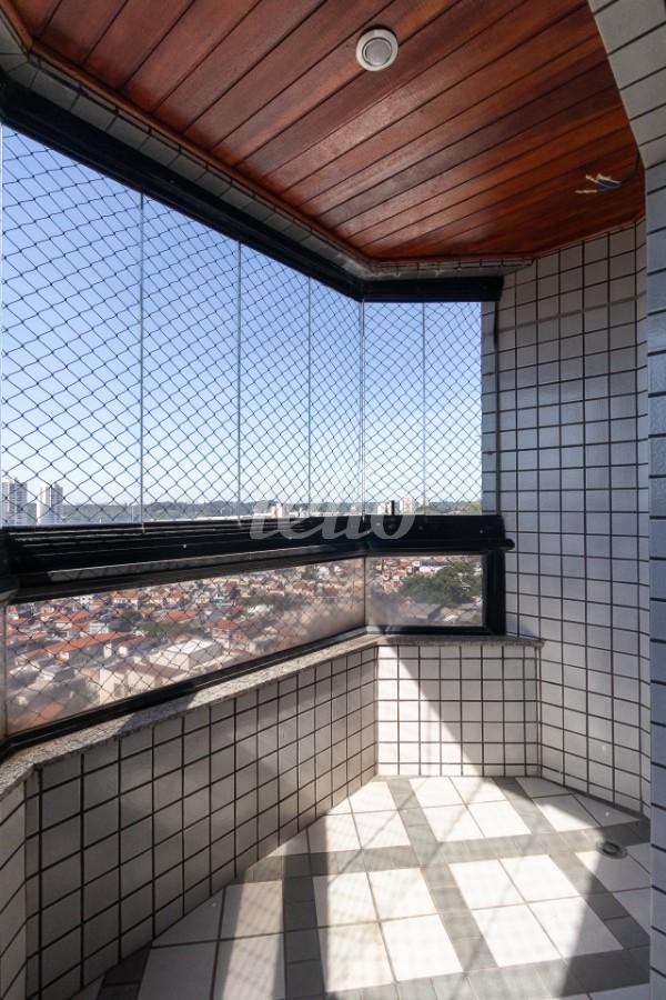 SUITE 1 de Apartamento para alugar, cobertura - Padrão com 198 m², 4 quartos e 2 vagas em Vila Guarani - São Paulo