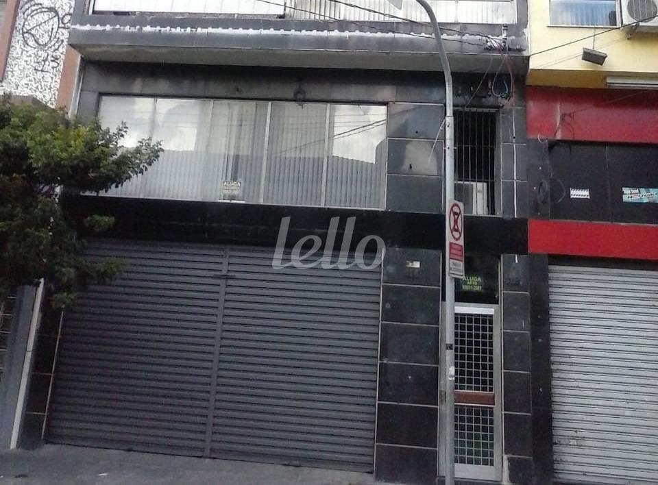 FACHADA de Loja para alugar, Padrão com 223 m², e em Lapa - São Paulo