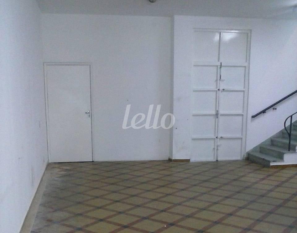 SALÃO 1 de Loja para alugar, Padrão com 223 m², e em Lapa - São Paulo