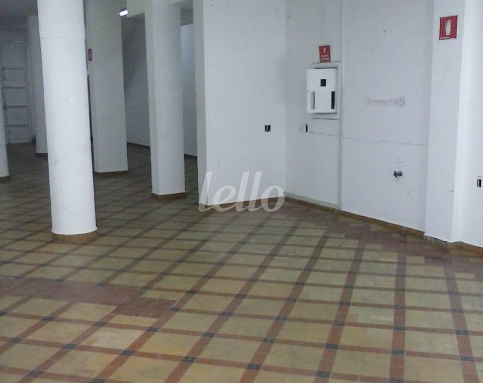 SALÃO 1 de Loja para alugar, Padrão com 223 m², e em Lapa - São Paulo