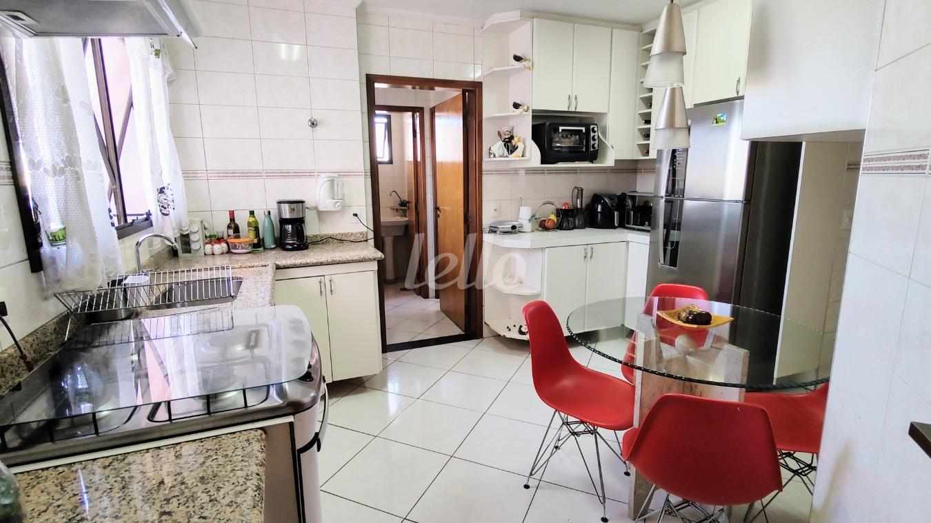 COZINHA de Apartamento à venda, Padrão com 117 m², 3 quartos e 2 vagas em Ipiranga - São Paulo