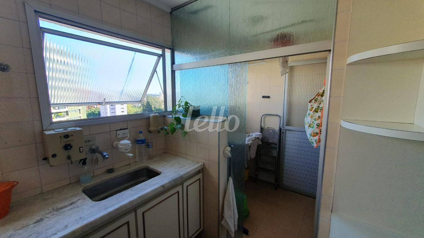 COZINHA de Apartamento à venda, Padrão com 78 m², 2 quartos e 1 vaga em Vila Alexandria - São Paulo