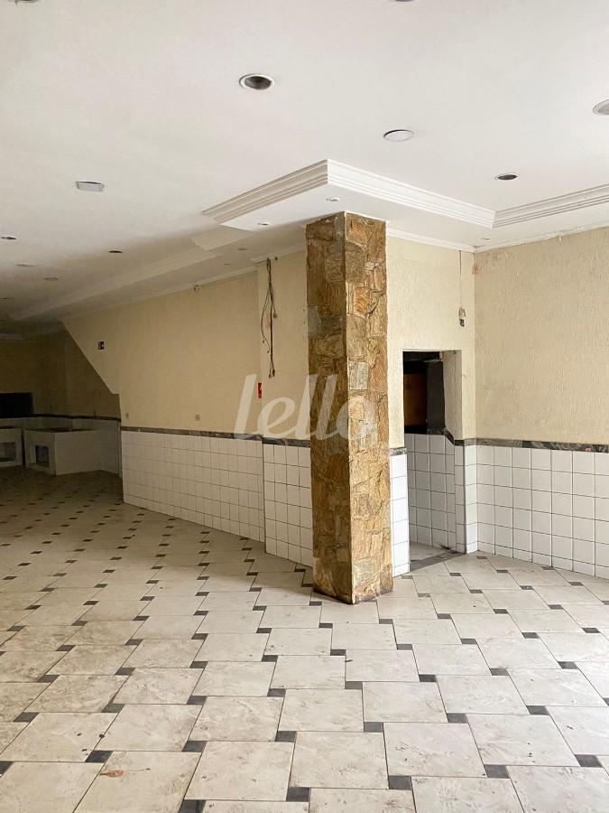 SALÃO de Salão para alugar, Padrão com 250 m², e em Vila Guilherme - São Paulo