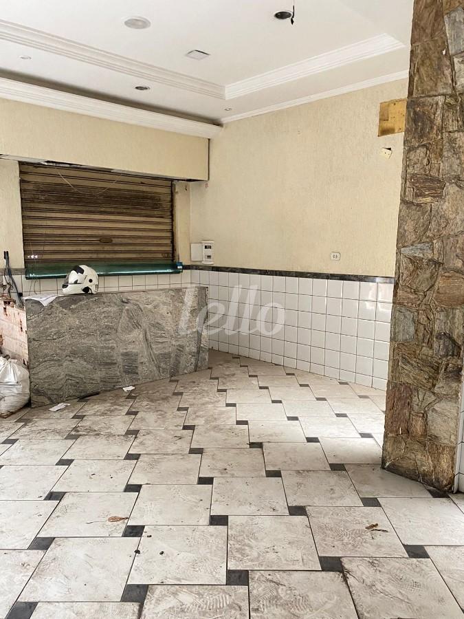 SALÃO de Salão para alugar, Padrão com 250 m², e em Vila Guilherme - São Paulo