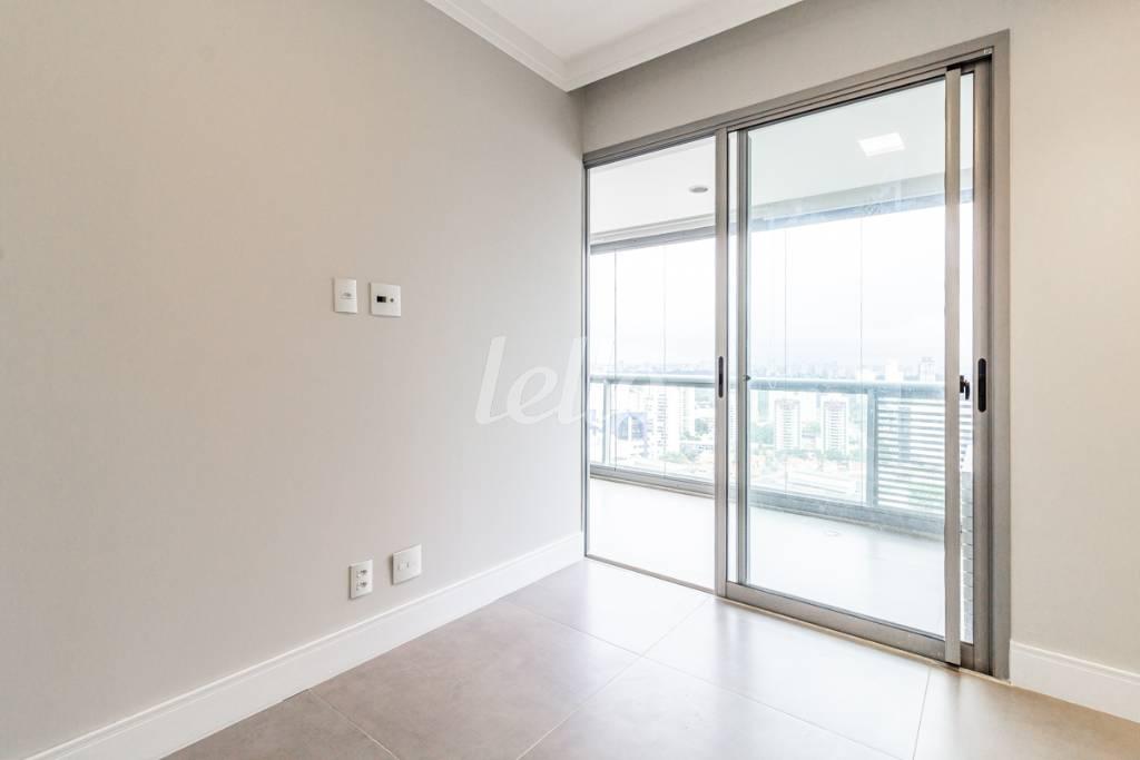 SUÍTE de Apartamento para alugar, Padrão com 53 m², 1 quarto e 1 vaga em Santo Amaro - São Paulo