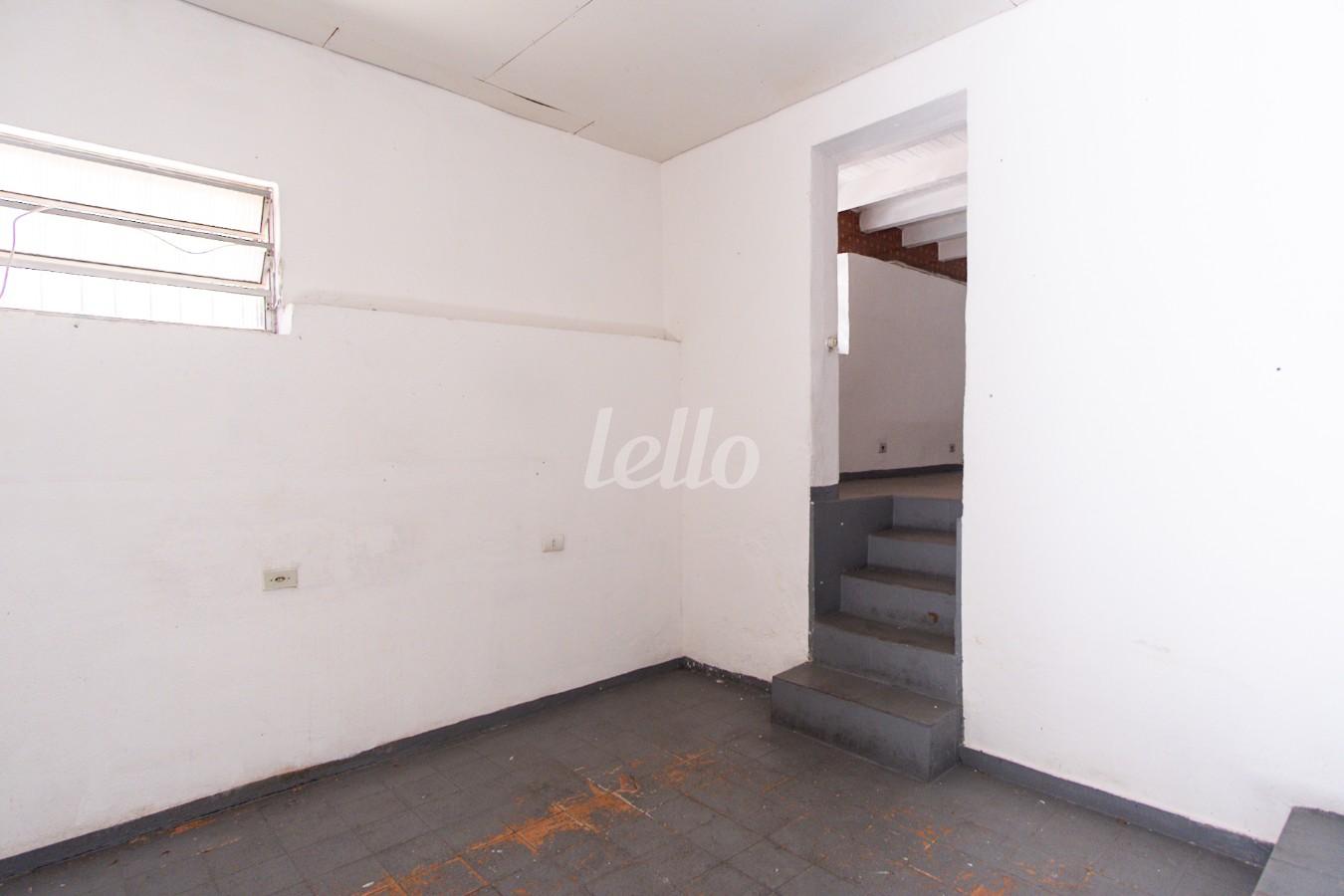 02SALA_001 de Casa para alugar, térrea com 50 m², 1 quarto e 1 vaga em Vila Zelina - São Paulo