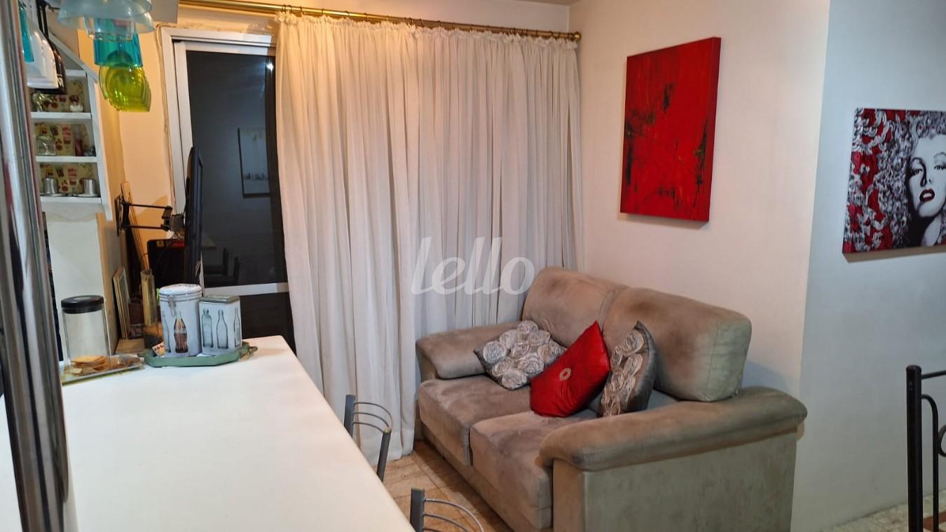 SALA de Apartamento à venda, Padrão com 47 m², 2 quartos e 1 vaga em Bela Vista - São Paulo