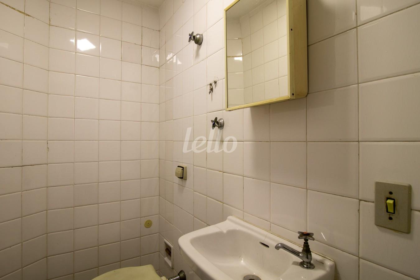 LAVABO de Apartamento para alugar, Padrão com 95 m², 2 quartos e 1 vaga em Bela Vista - São Paulo