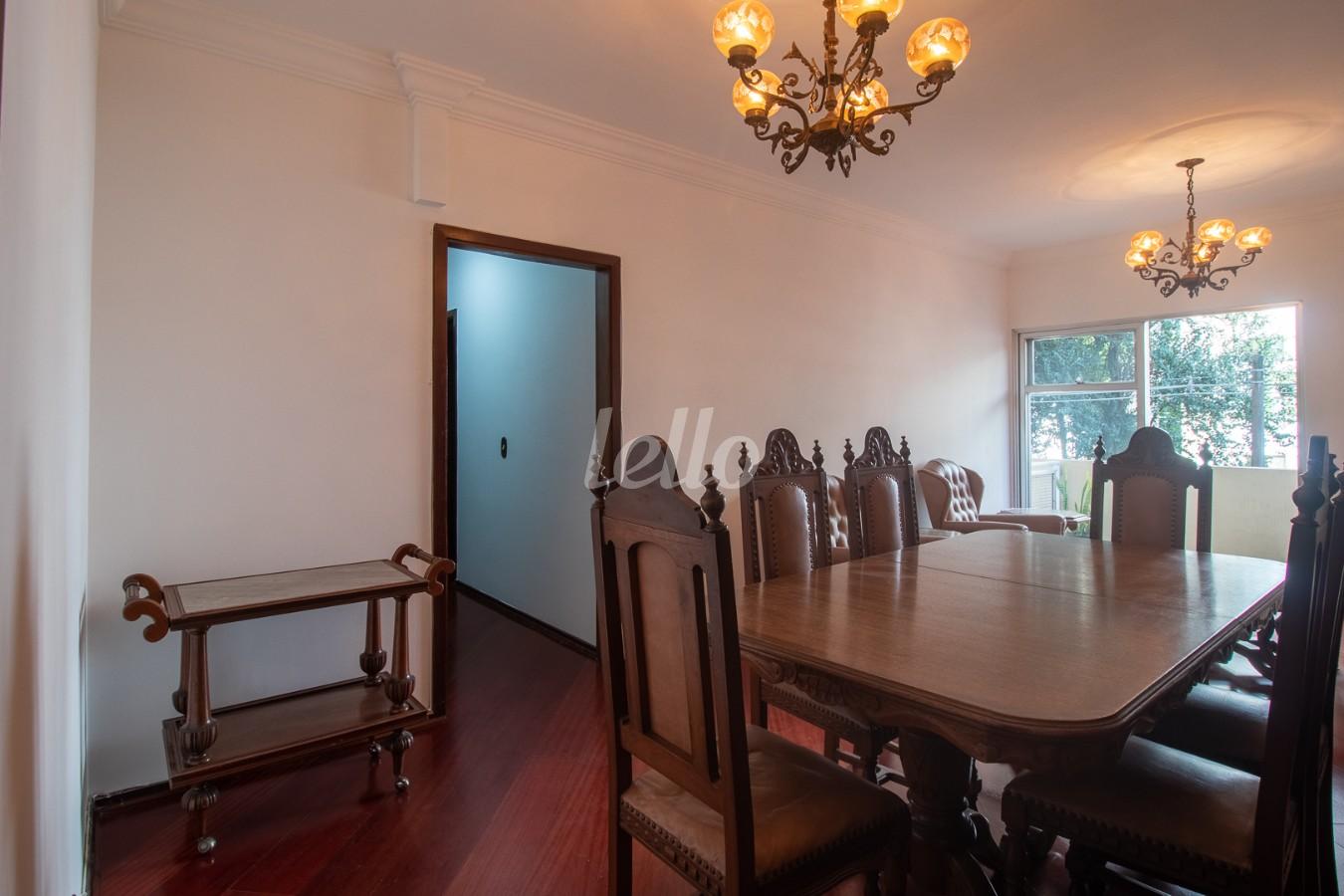 SALA de Apartamento para alugar, Padrão com 95 m², 2 quartos e 1 vaga em Bela Vista - São Paulo